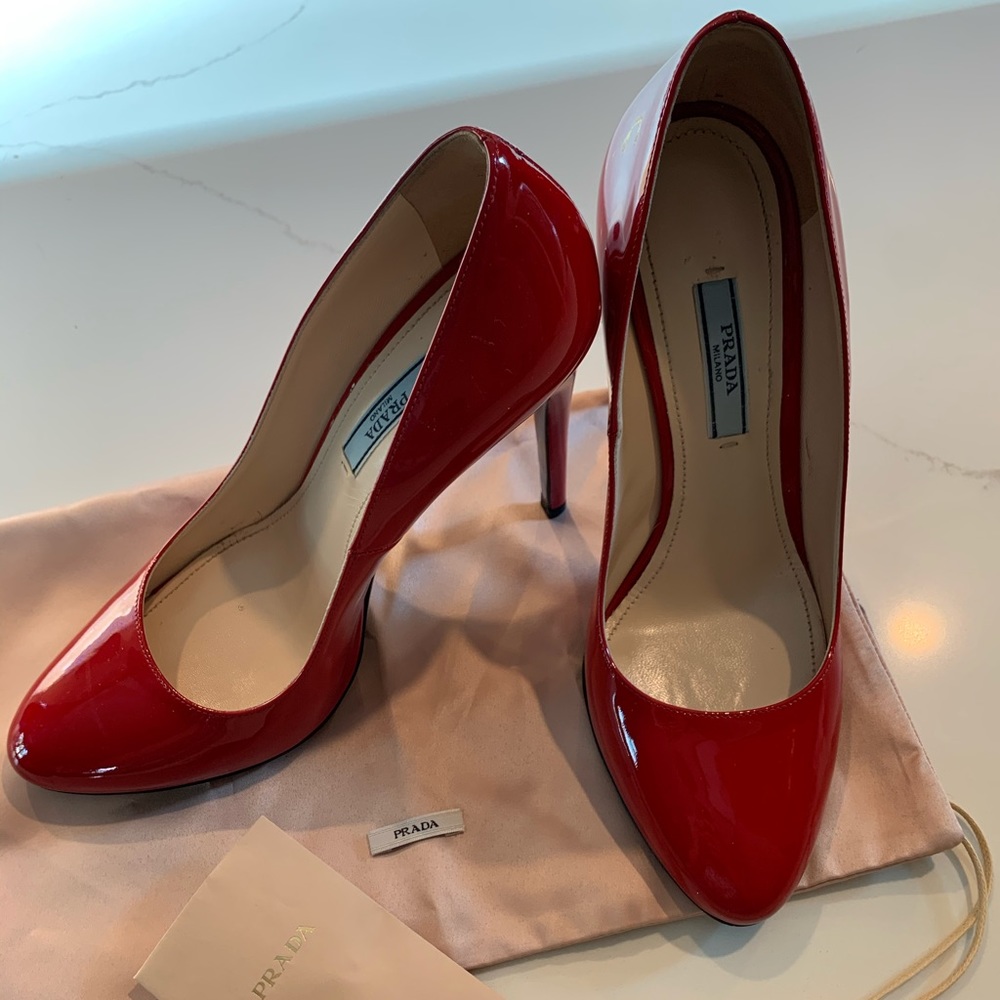 Red Prada heels/pumps